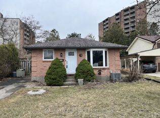 63 Dundee Ct, London, ON N6C 5E4