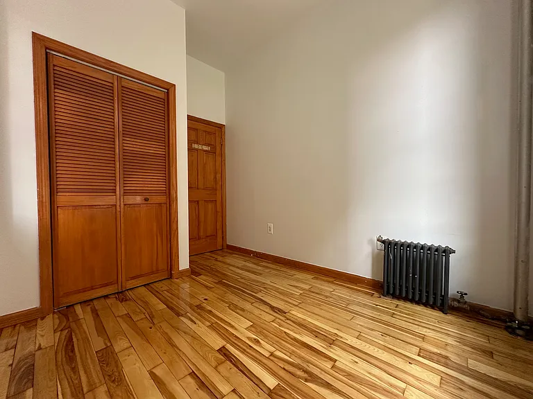 420 Saint Nicholas Ave #1D — Photo 9