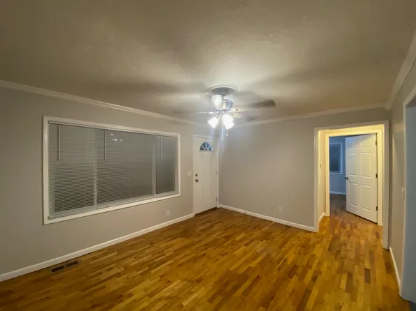 263 High St #263, Huntingdon, TN 38344