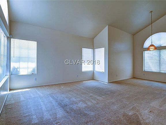 5th image of 1405 Heather Oaks Way