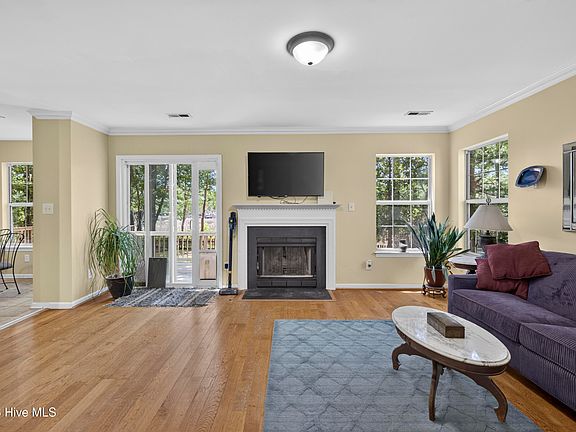 5th image of 5301 Petral Court