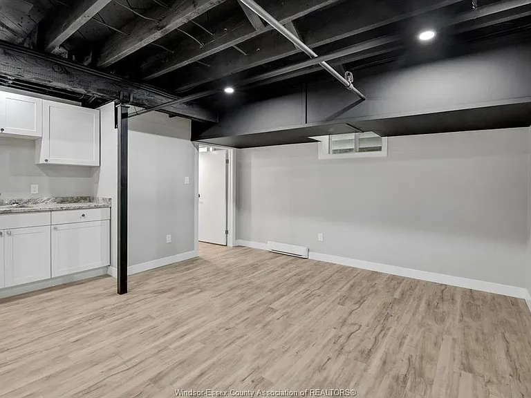 1094 Lincoln Rd — Photo 36