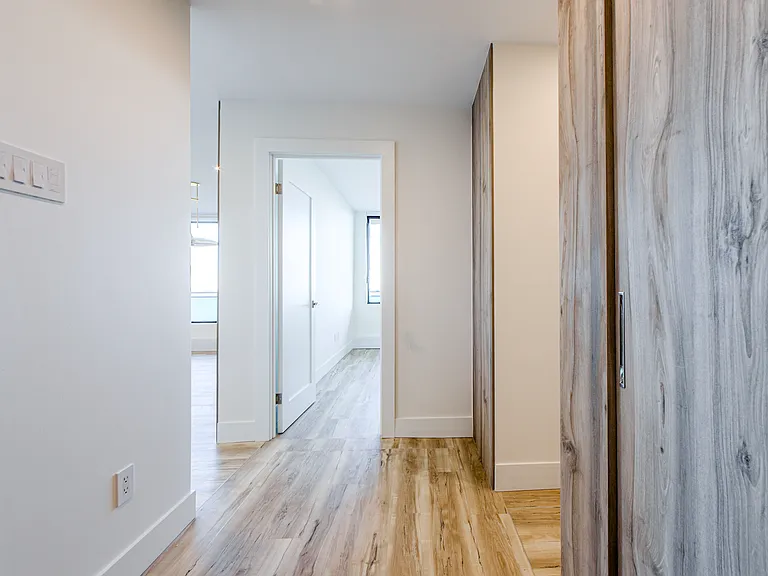 55 Livingston Rd — Photo 15