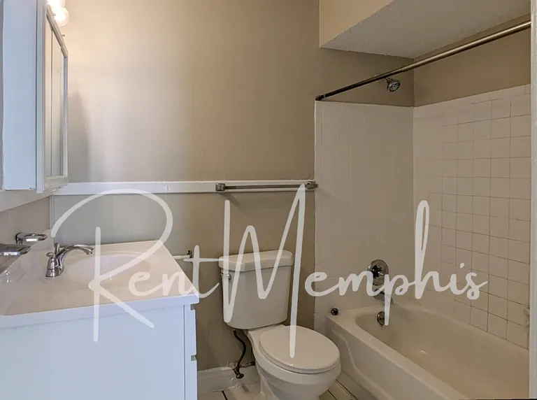 997 Meda St — Photo 4