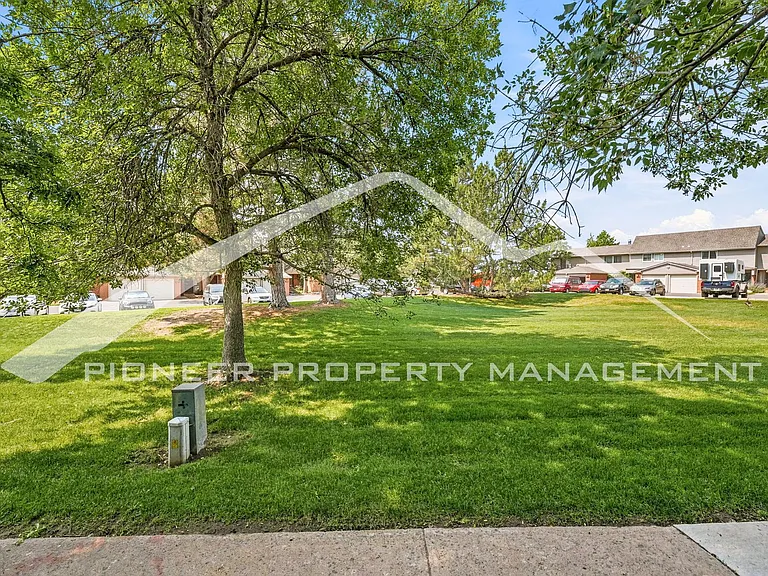1638 Centaur Cir — Photo 19
