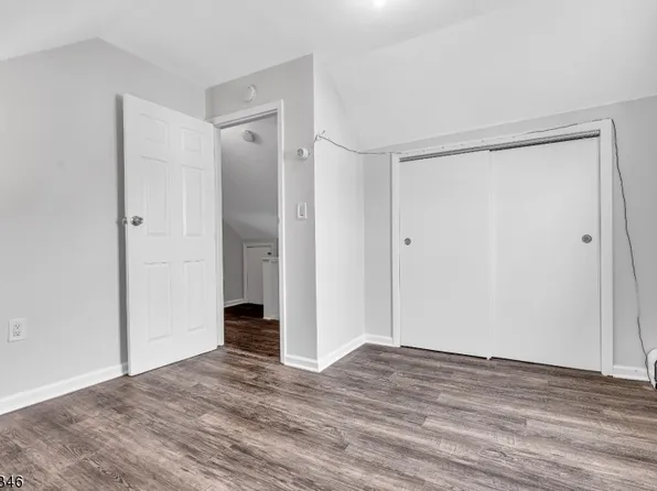 233 Pine St #3, Elizabethport, NJ 07206