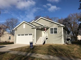 842 E Main St, Morris, IL 60450