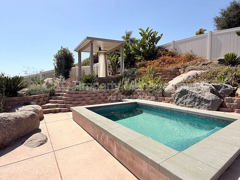 410 Mira Loma Ln — Photo 17