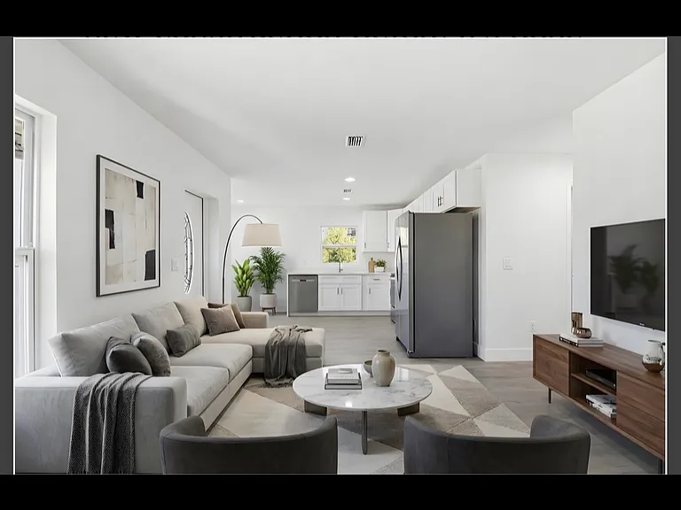 5136 Jennings Blvd — Photo 4