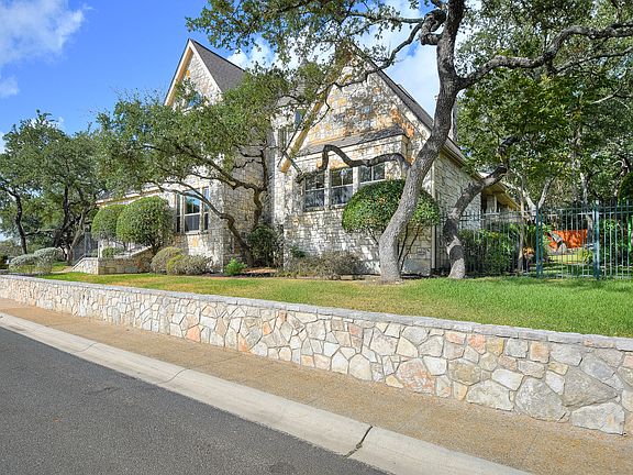 2nd image of 18119 Emerald Forest Dr