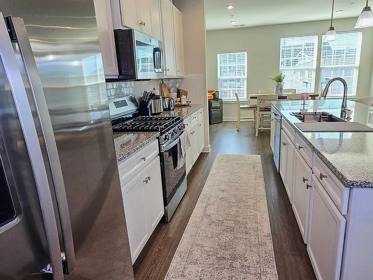 5426 Greenpoint Ln — Photo 19