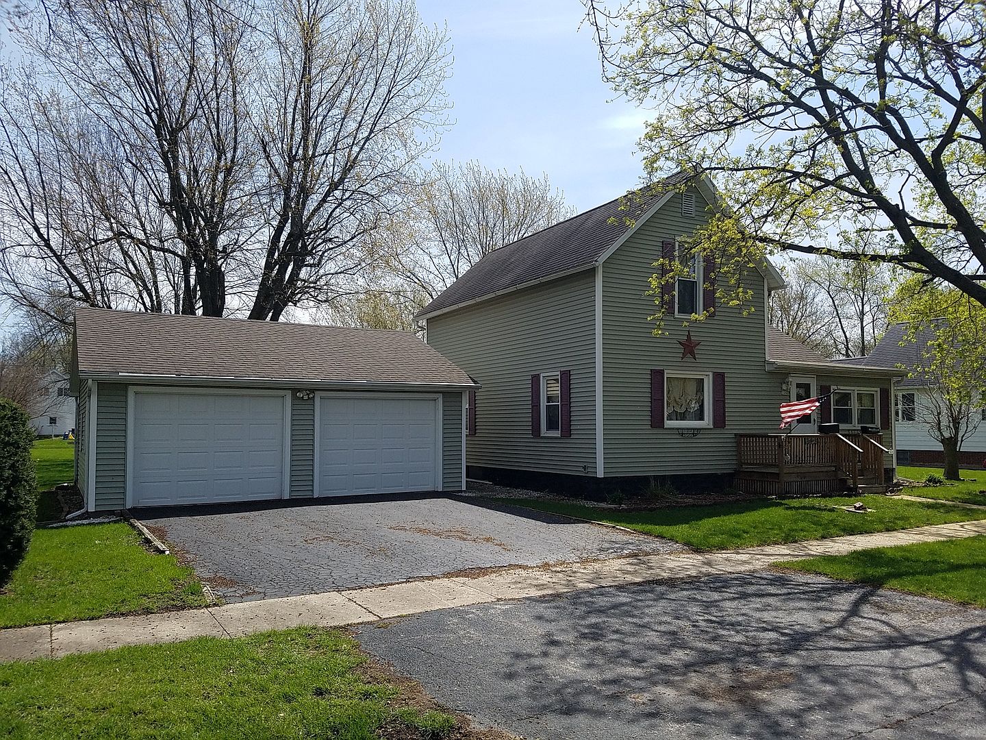 209 S Pine St, Wenona, IL 61377 Zillow