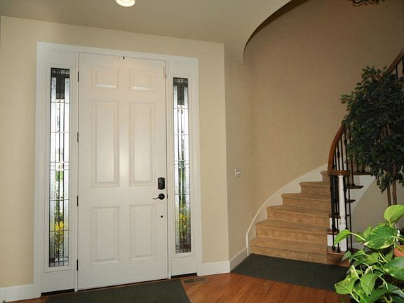 2nd image of 6519 Sword Fern Ave SE