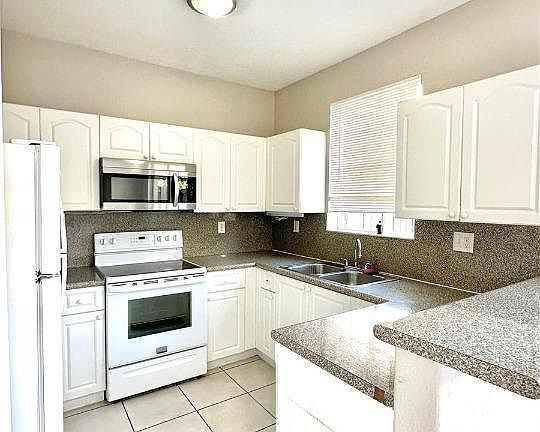 5th image of 7317 NW 174th Ter #75