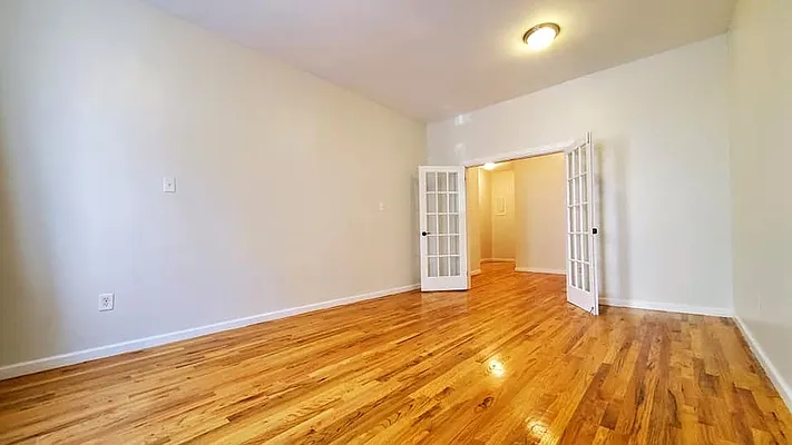 Rented by Compass | media 2