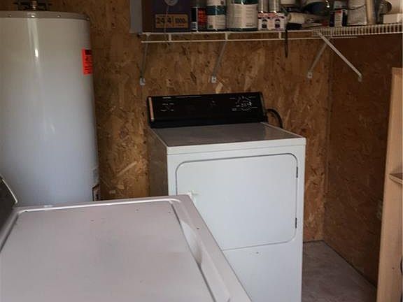 2nd image of 1347 W 38th St