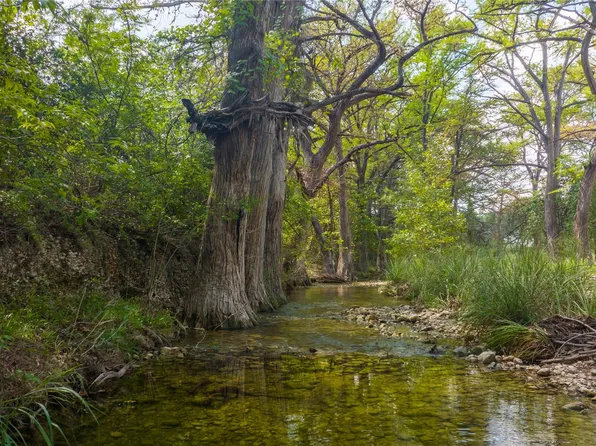 (undisclosed Address), Vanderpool, TX 78885