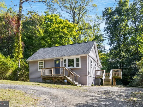 12430 El Segunda Ln, Lusby, MD 20657