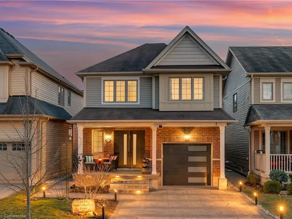 8436 Sweet Chestnut Dr, Niagara Falls, ON L2H 0N2