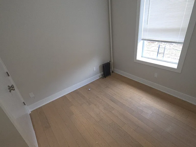 214 Duncan Ave #104 — Photo 5