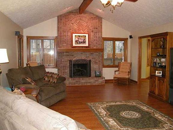 2nd image of 6770 Juliet Dr