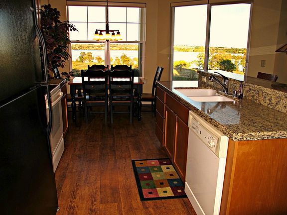 5th image of 4395 Westshore Dr NE #301