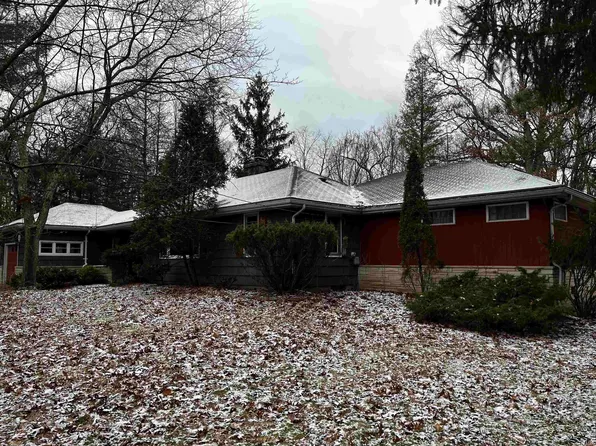 5105 Roger St, South Bend, IN 46619