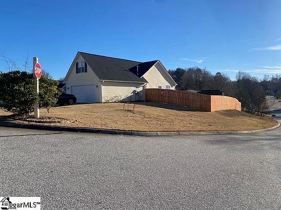 2nd image of 219 Stonington Way
