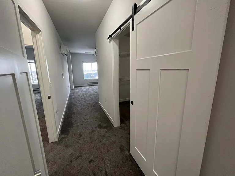 Cottage Grove Commons: Gaston — Photo 33