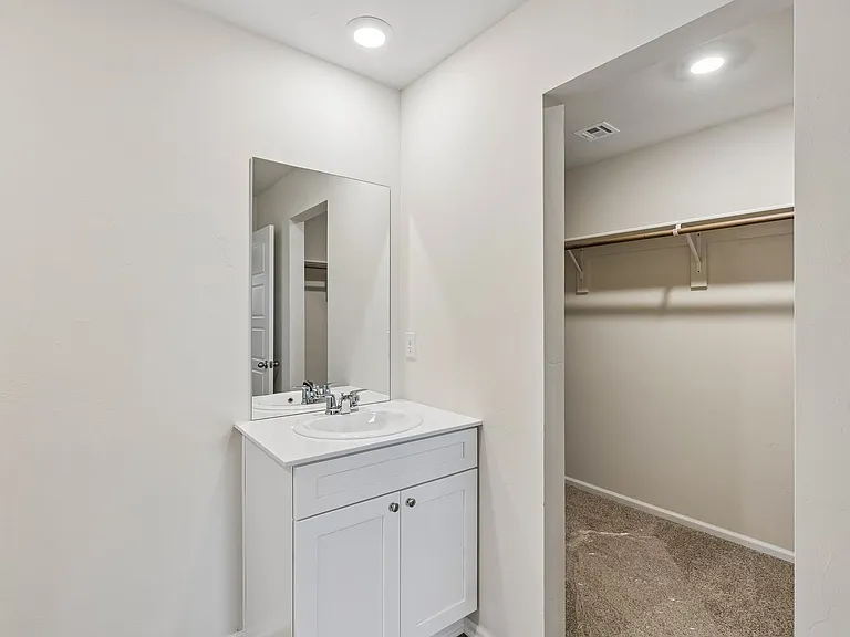 8812 SW 31st Ter — Photo 10