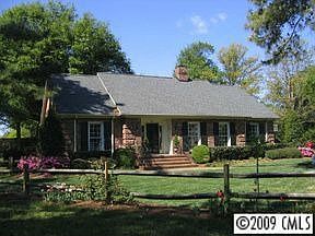 1st image of 907 Cairnsmore Pl