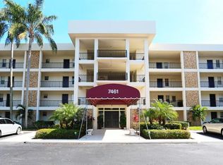 7461 W Country Club Dr N APT 102, Sarasota, FL 34243