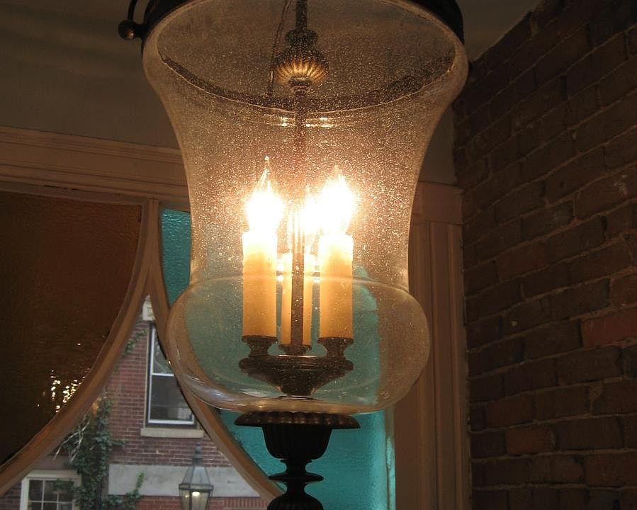 Beacon Hill Charm. Professionally Managed Building.
