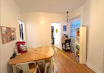 Rented by KNOCKKNOCK LLC