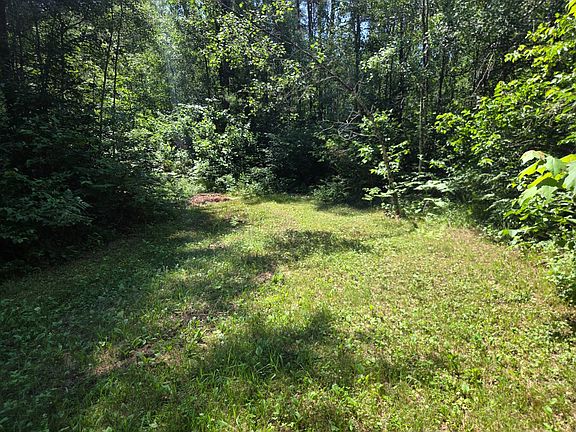 2nd image of 6 Prairie Lake Rd