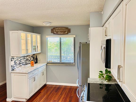 4th image of 2112 S Cypress Bend Drive #306