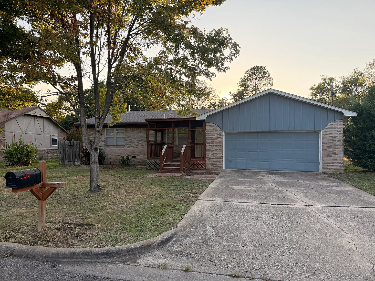3 bed, 1330 sqft, $1,450 — Photo 1