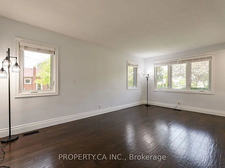 17 Park St — Photo 11