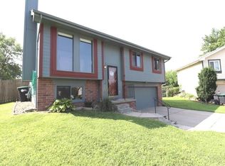 6415 N 80th Cir, Omaha, NE 68134