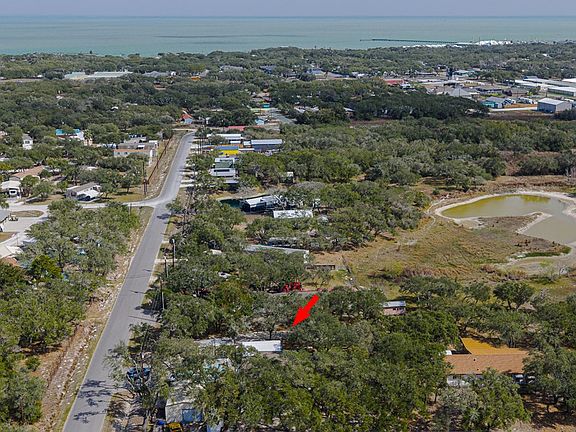 4th image of 1406 Lone Star Rd