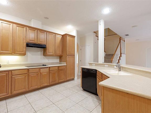 4th image of 14014 San Mateo Ct