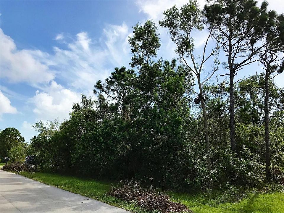 1st image of 2782 SE Buccaneer Cir