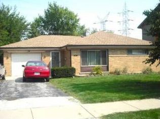7921 Newland Ave, Burbank, IL 60459