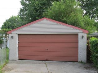 22058 Rosemary St, Taylor, MI 48180