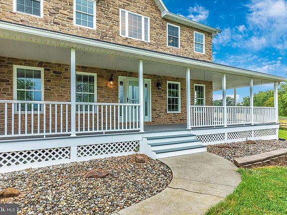 Partial wrap around porch