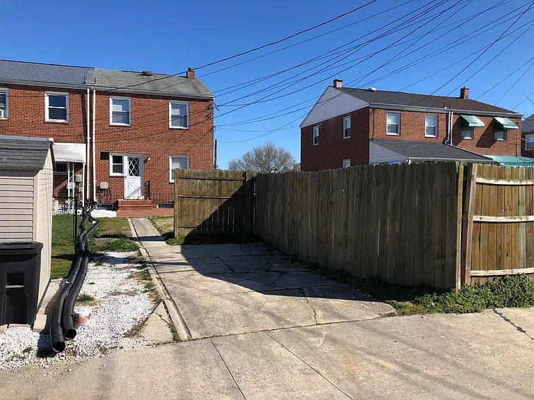 1760 Langport Ave — Photo 24