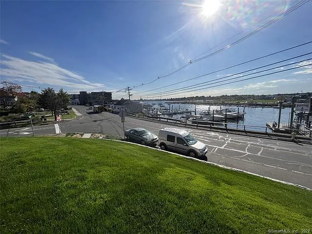 33 Seaview Ave #3A — Photo 3