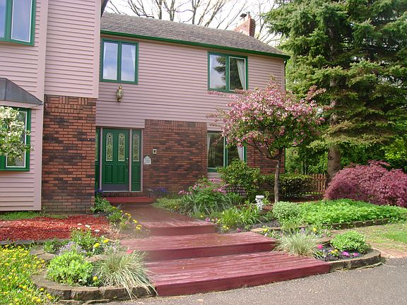 2nd image of 162 Milford Meadows Dr