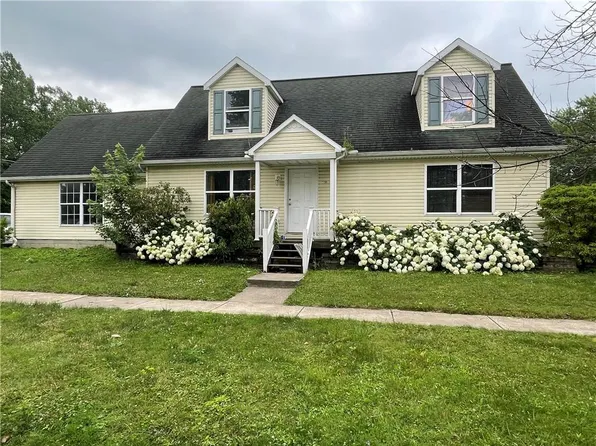 1755 E 26th St, Erie, PA 16510