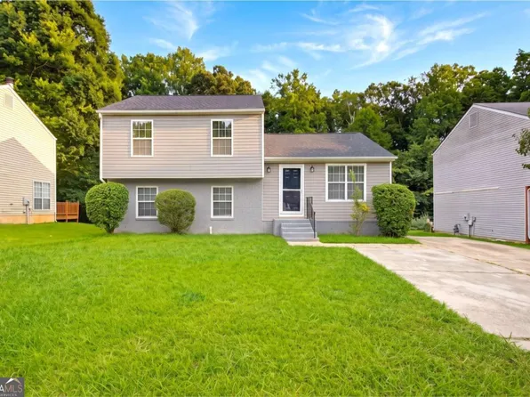 5612 Pine Gate Dr, Atlanta, GA 30349